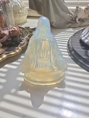 Sabino Paris   Mother Mery Opalesent  Glass